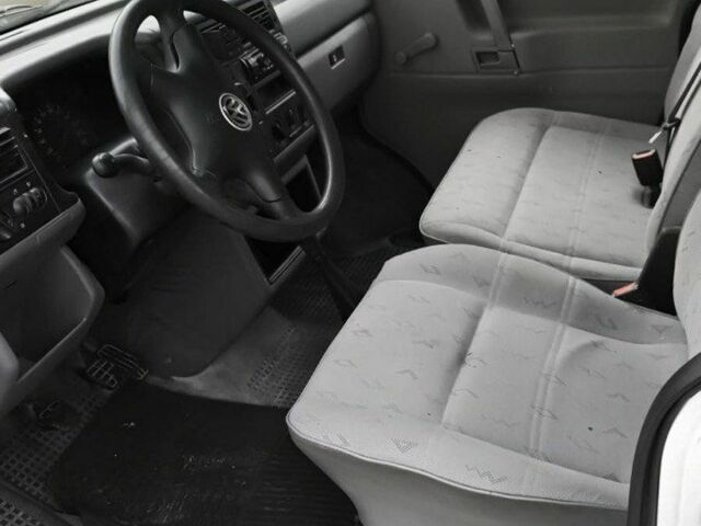 Зеленый Фольксваген Transporter, объемом двигателя 2.4 л и пробегом 216 тыс. км за 4100 $, фото 3 на Automoto.ua