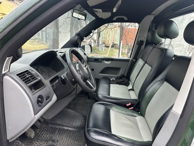 Зелений Фольксваген Transporter, об'ємом двигуна 2.5 л та пробігом 201 тис. км за 12200 $, фото 3 на Automoto.ua