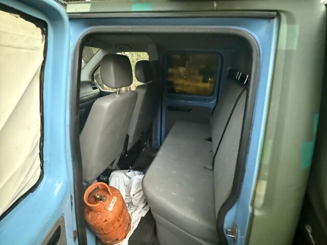 Зеленый Фольксваген Transporter, объемом двигателя 0 л и пробегом 300 тыс. км за 5200 $, фото 3 на Automoto.ua