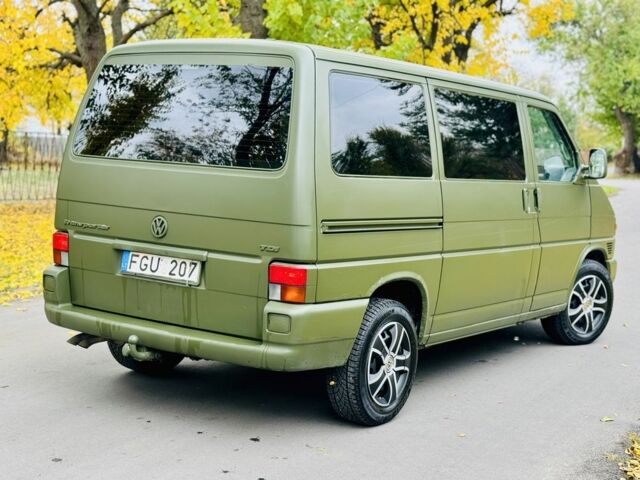 Зелений Фольксваген Transporter, об'ємом двигуна 2 л та пробігом 470 тис. км за 3669 $, фото 3 на Automoto.ua