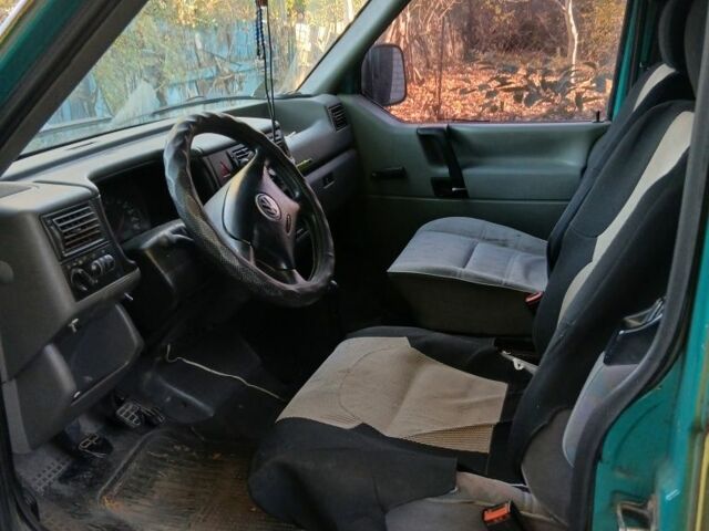 Зеленый Фольксваген Transporter, объемом двигателя 0 л и пробегом 440 тыс. км за 2613 $, фото 3 на Automoto.ua