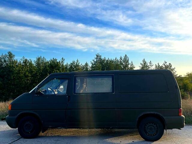 Зелений Фольксваген Transporter, об'ємом двигуна 1.9 л та пробігом 500 тис. км за 4600 $, фото 4 на Automoto.ua