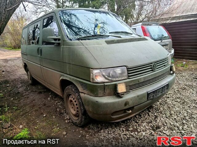 Зелений Фольксваген Transporter, об'ємом двигуна 2.5 л та пробігом 280 тис. км за 3000 $, фото 1 на Automoto.ua
