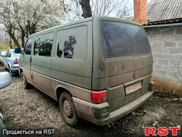 Зелений Фольксваген Transporter, об'ємом двигуна 2.5 л та пробігом 280 тис. км за 3000 $, фото 3 на Automoto.ua