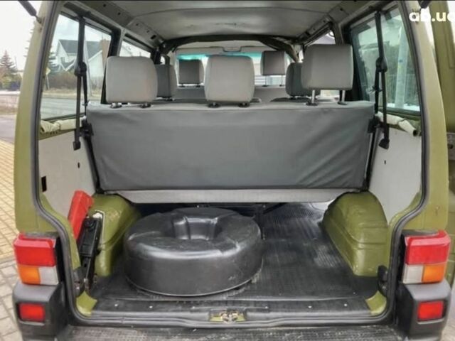 Фольксваген Transporter 2003 в Киеве на Automoto.ua Зеленый Фольксваген Transporter, объемом двигателя 0 л и пробегом 270 тыс. км за 2250 $, фото 9 на Automoto.ua