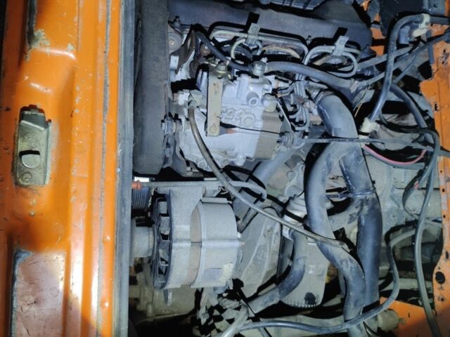 Оранжевый Фольксваген Transporter, объемом двигателя 1.6 л и пробегом 333 тыс. км за 594 $, фото 1 на Automoto.ua