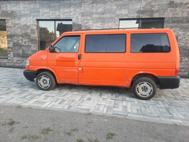 Оранжевый Фольксваген Transporter, объемом двигателя 3 л и пробегом 600 тыс. км за 3400 $, фото 3 на Automoto.ua