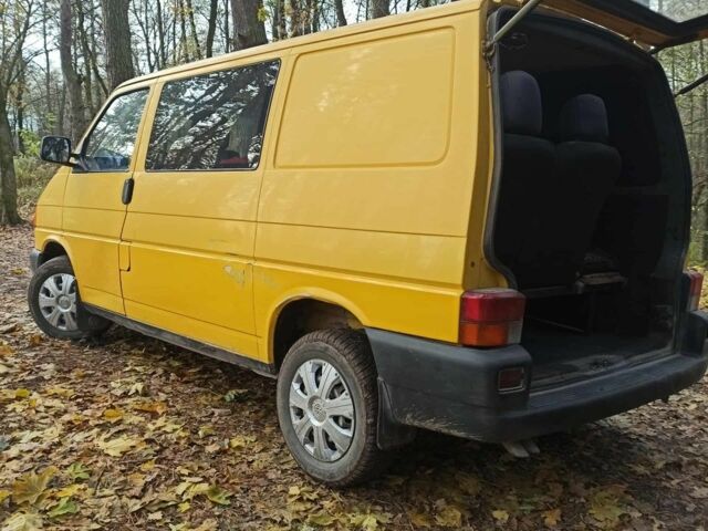 Оранжевый Фольксваген Transporter, объемом двигателя 1.9 л и пробегом 450 тыс. км за 4850 $, фото 2 на Automoto.ua