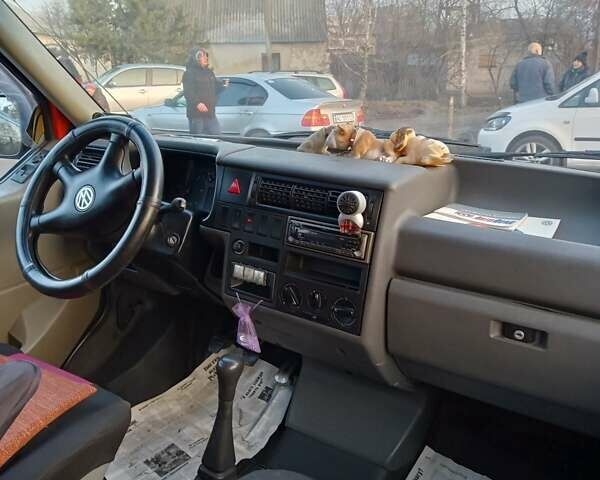 Оранжевый Фольксваген Transporter, объемом двигателя 1.9 л и пробегом 370 тыс. км за 6300 $, фото 7 на Automoto.ua