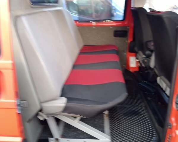 Оранжевый Фольксваген Transporter, объемом двигателя 1.9 л и пробегом 370 тыс. км за 6300 $, фото 6 на Automoto.ua