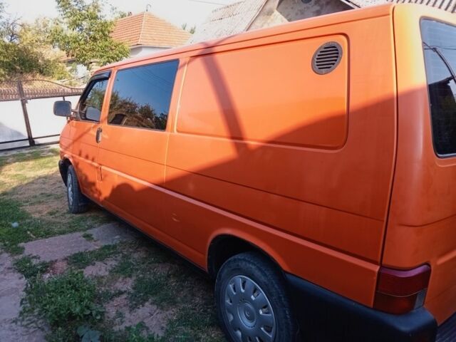 Оранжевый Фольксваген Transporter, объемом двигателя 0 л и пробегом 615 тыс. км за 4800 $, фото 4 на Automoto.ua