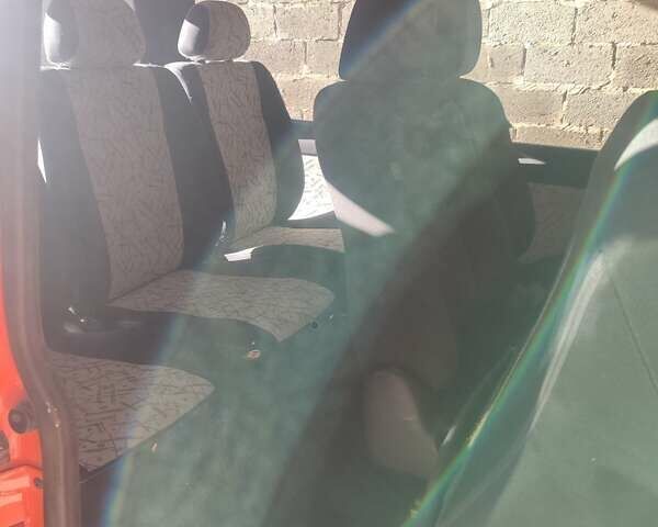 Оранжевый Фольксваген Transporter, объемом двигателя 1.9 л и пробегом 280 тыс. км за 9700 $, фото 6 на Automoto.ua