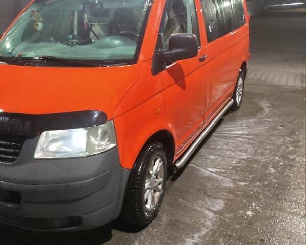 Оранжевый Фольксваген Transporter, объемом двигателя 2 л и пробегом 337 тыс. км за 6600 $, фото 2 на Automoto.ua