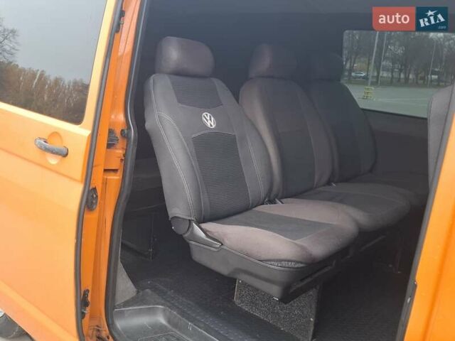 Оранжевый Фольксваген Transporter, объемом двигателя 2.5 л и пробегом 355 тыс. км за 7500 $, фото 13 на Automoto.ua