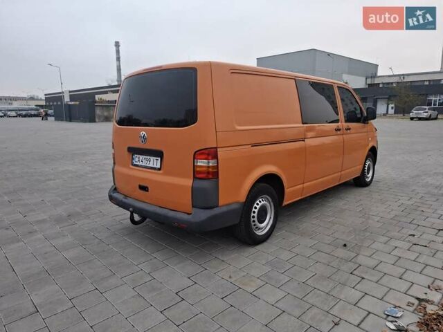 Оранжевый Фольксваген Transporter, объемом двигателя 2.5 л и пробегом 355 тыс. км за 7500 $, фото 4 на Automoto.ua