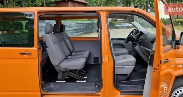 Оранжевый Фольксваген Transporter, объемом двигателя 2 л и пробегом 272 тыс. км за 9000 $, фото 13 на Automoto.ua