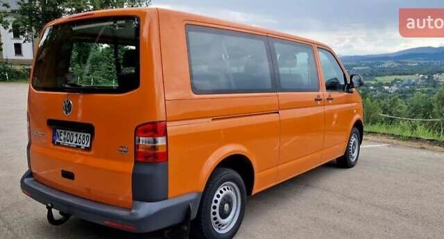 Оранжевый Фольксваген Transporter, объемом двигателя 2 л и пробегом 272 тыс. км за 9000 $, фото 2 на Automoto.ua