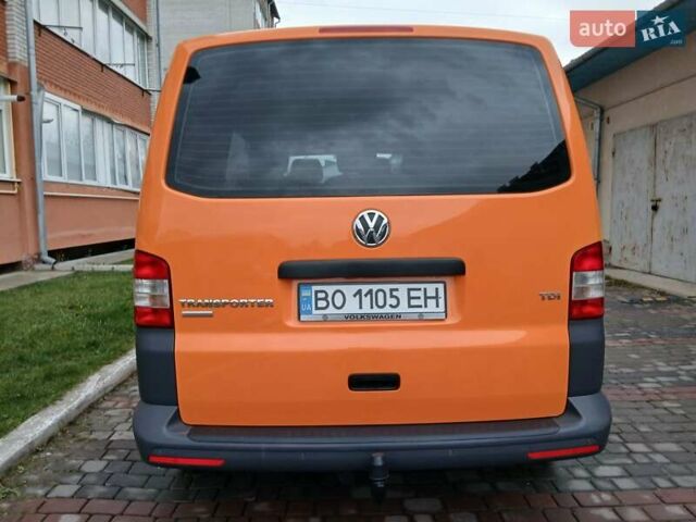 Оранжевый Фольксваген Transporter, объемом двигателя 1.97 л и пробегом 258 тыс. км за 15500 $, фото 6 на Automoto.ua