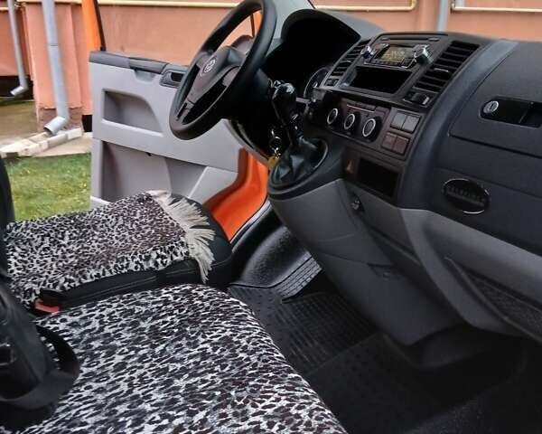 Оранжевый Фольксваген Transporter, объемом двигателя 1.97 л и пробегом 258 тыс. км за 15500 $, фото 36 на Automoto.ua