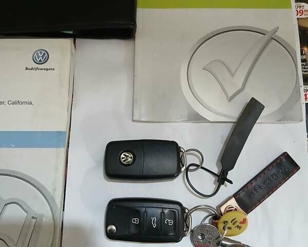 Оранжевый Фольксваген Transporter, объемом двигателя 1.97 л и пробегом 258 тыс. км за 15500 $, фото 26 на Automoto.ua