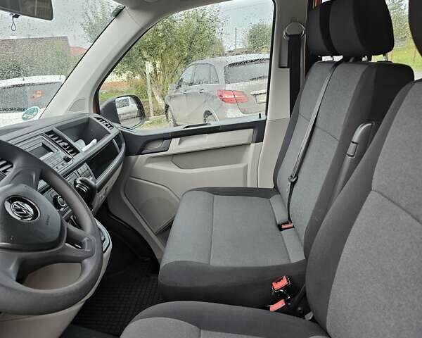 Помаранчевий Фольксваген Transporter, об'ємом двигуна 2 л та пробігом 192 тис. км за 26500 $, фото 9 на Automoto.ua