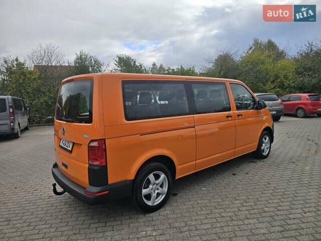 Помаранчевий Фольксваген Transporter, об'ємом двигуна 2 л та пробігом 192 тис. км за 26500 $, фото 5 на Automoto.ua