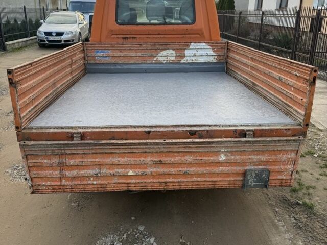 Оранжевый Фольксваген Transporter, объемом двигателя 2.5 л и пробегом 305 тыс. км за 3700 $, фото 15 на Automoto.ua