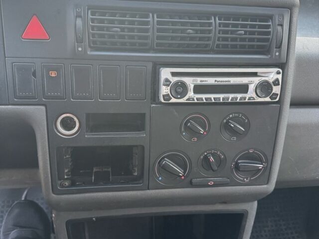 Оранжевый Фольксваген Transporter, объемом двигателя 2.5 л и пробегом 305 тыс. км за 3700 $, фото 12 на Automoto.ua