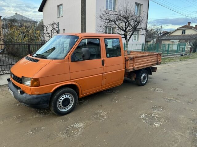 Оранжевый Фольксваген Transporter, объемом двигателя 2.5 л и пробегом 305 тыс. км за 3700 $, фото 2 на Automoto.ua