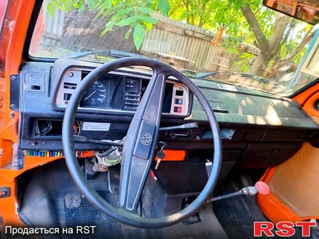 Помаранчевий Фольксваген Transporter, об'ємом двигуна 2.1 л та пробігом 500 тис. км за 1350 $, фото 7 на Automoto.ua