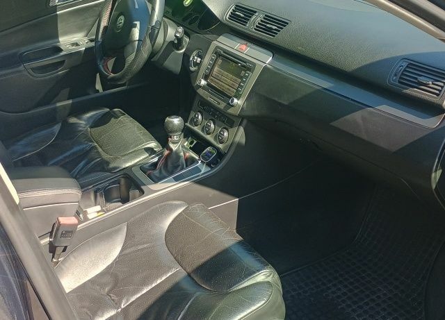 Черный Фольксваген Variant, объемом двигателя 2 л и пробегом 300 тыс. км за 6100 $, фото 20 на Automoto.ua