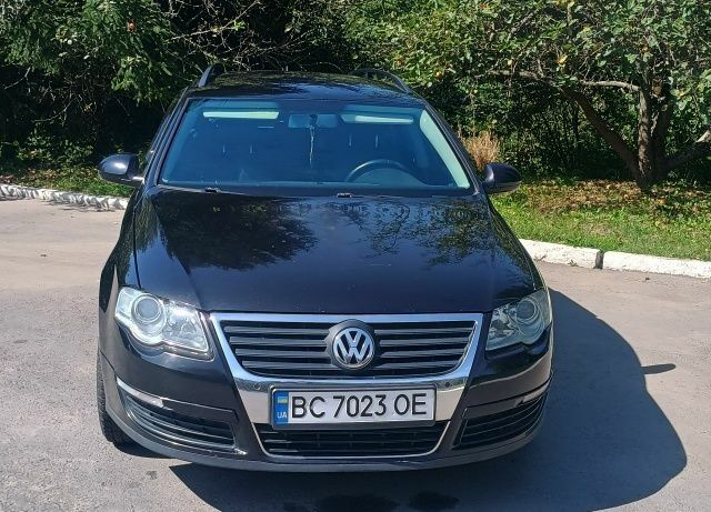 Черный Фольксваген Variant, объемом двигателя 2 л и пробегом 300 тыс. км за 6100 $, фото 22 на Automoto.ua