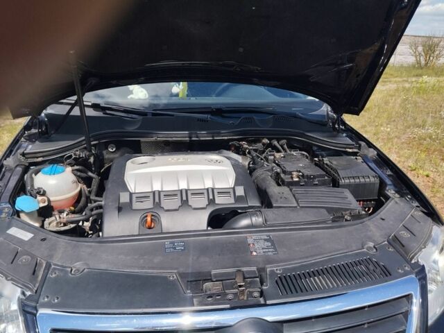 Черный Фольксваген Variant, объемом двигателя 2 л и пробегом 238 тыс. км за 6800 $, фото 12 на Automoto.ua