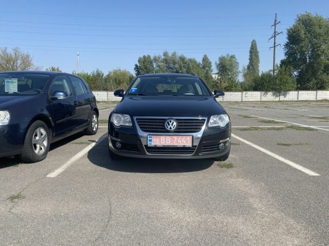 Черный Фольксваген Variant, объемом двигателя 2 л и пробегом 220 тыс. км за 6950 $, фото 2 на Automoto.ua