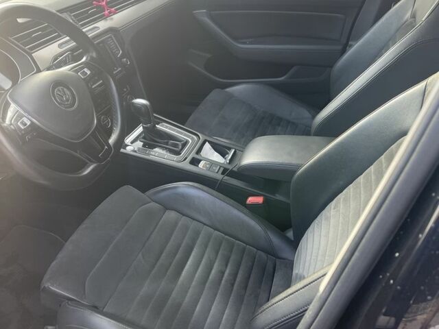 Черный Фольксваген Variant, объемом двигателя 1.97 л и пробегом 280 тыс. км за 14500 $, фото 5 на Automoto.ua