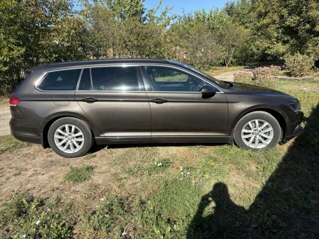 Коричневый Фольксваген Variant, объемом двигателя 2 л и пробегом 230 тыс. км за 15700 $, фото 12 на Automoto.ua