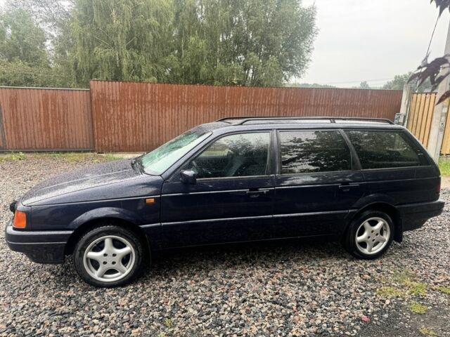 Синій Фольксваген Variant, об'ємом двигуна 1.8 л та пробігом 126 тис. км за 4000 $, фото 15 на Automoto.ua
