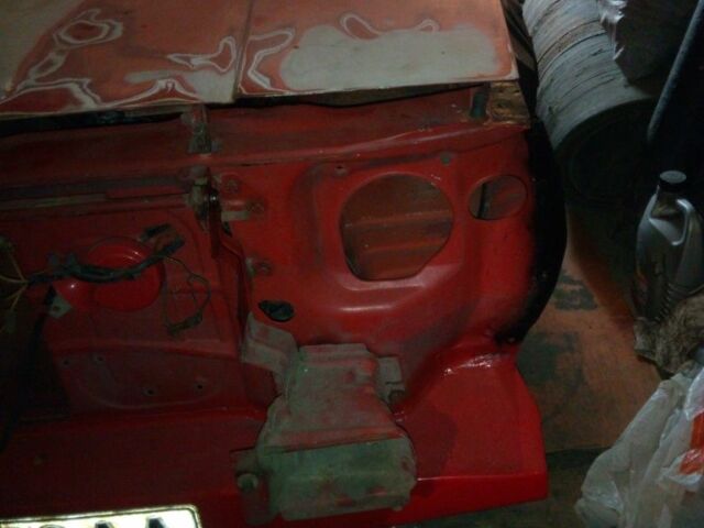 Красный Вольво 140, объемом двигателя 0 л и пробегом 1 тыс. км за 796 $, фото 2 на Automoto.ua