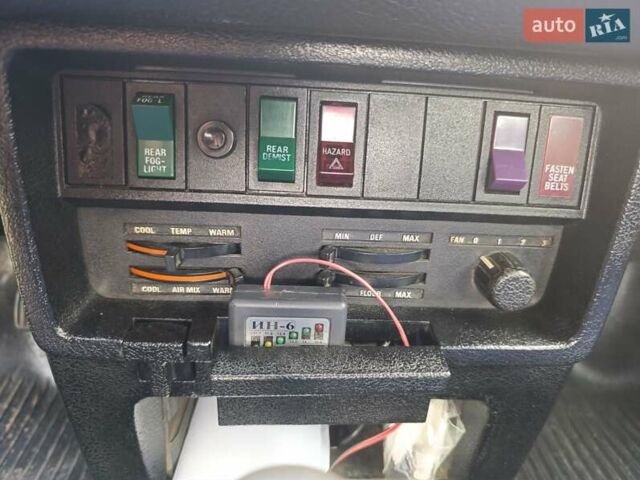 Черный Вольво 244, объемом двигателя 2.13 л и пробегом 200 тыс. км за 1500 $, фото 4 на Automoto.ua