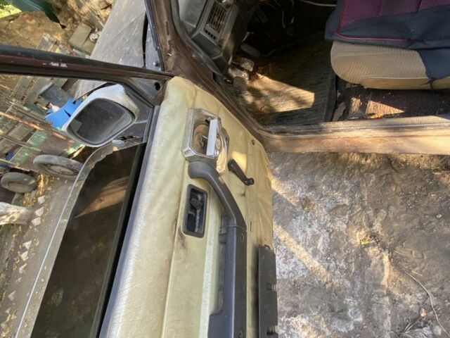 Коричневый Вольво 244, объемом двигателя 2 л и пробегом 219 тыс. км за 480 $, фото 5 на Automoto.ua