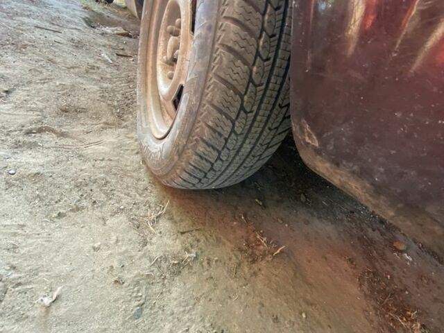 Коричневый Вольво 244, объемом двигателя 2 л и пробегом 219 тыс. км за 480 $, фото 8 на Automoto.ua