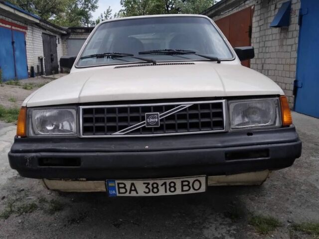 Білий Вольво 340, об'ємом двигуна 1.4 л та пробігом 208 тис. км за 1600 $, фото 1 на Automoto.ua