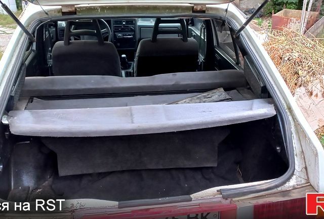 Білий Вольво 340, об'ємом двигуна 1.4 л та пробігом 0 тис. км за 600 $, фото 10 на Automoto.ua