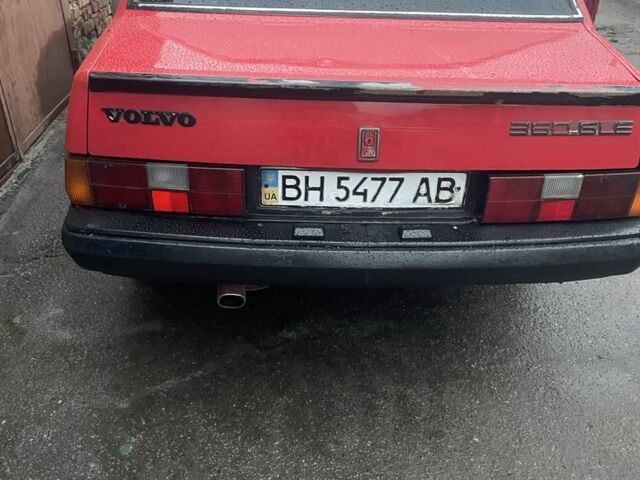Красный Вольво 340, объемом двигателя 2 л и пробегом 100 тыс. км за 40813 $, фото 2 на Automoto.ua