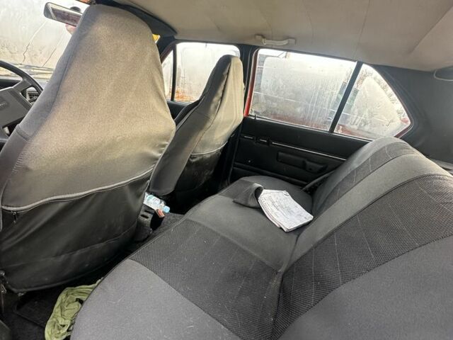 Красный Вольво 340, объемом двигателя 1.4 л и пробегом 215 тыс. км за 496 $, фото 11 на Automoto.ua