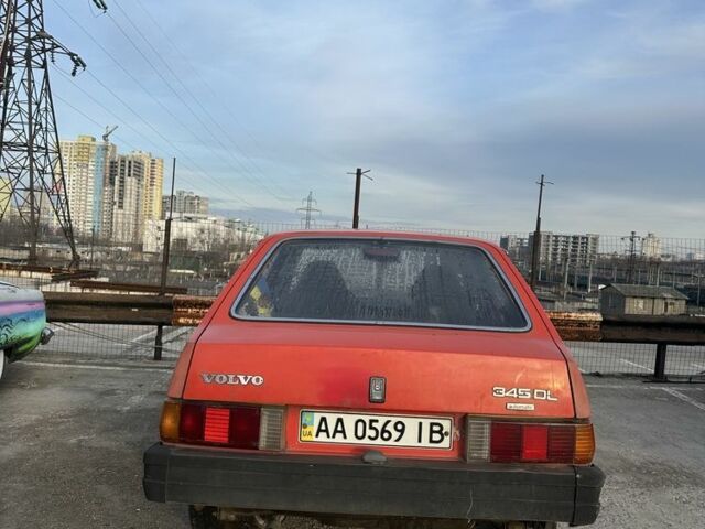 Красный Вольво 340, объемом двигателя 1.4 л и пробегом 215 тыс. км за 496 $, фото 2 на Automoto.ua