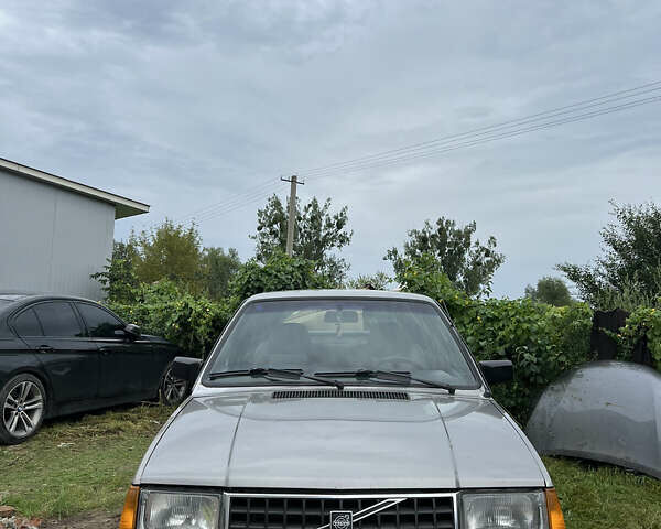 Серый Вольво 340, объемом двигателя 2 л и пробегом 250 тыс. км за 1500 $, фото 2 на Automoto.ua