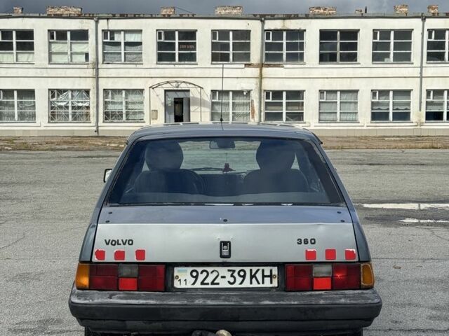 Сірий Вольво 340, об'ємом двигуна 1.6 л та пробігом 300 тис. км за 382 $, фото 3 на Automoto.ua