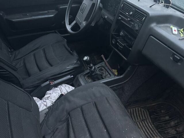 Серый Вольво 340, объемом двигателя 1.6 л и пробегом 200 тыс. км за 355 $, фото 3 на Automoto.ua