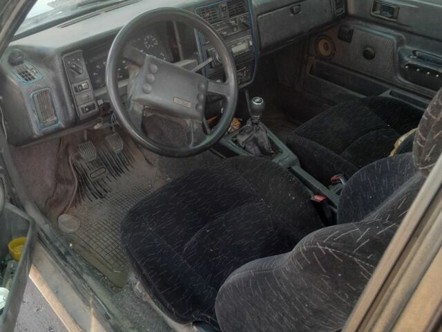 Синій Вольво 340, об'ємом двигуна 0 л та пробігом 1000 тис. км за 715 $, фото 7 на Automoto.ua